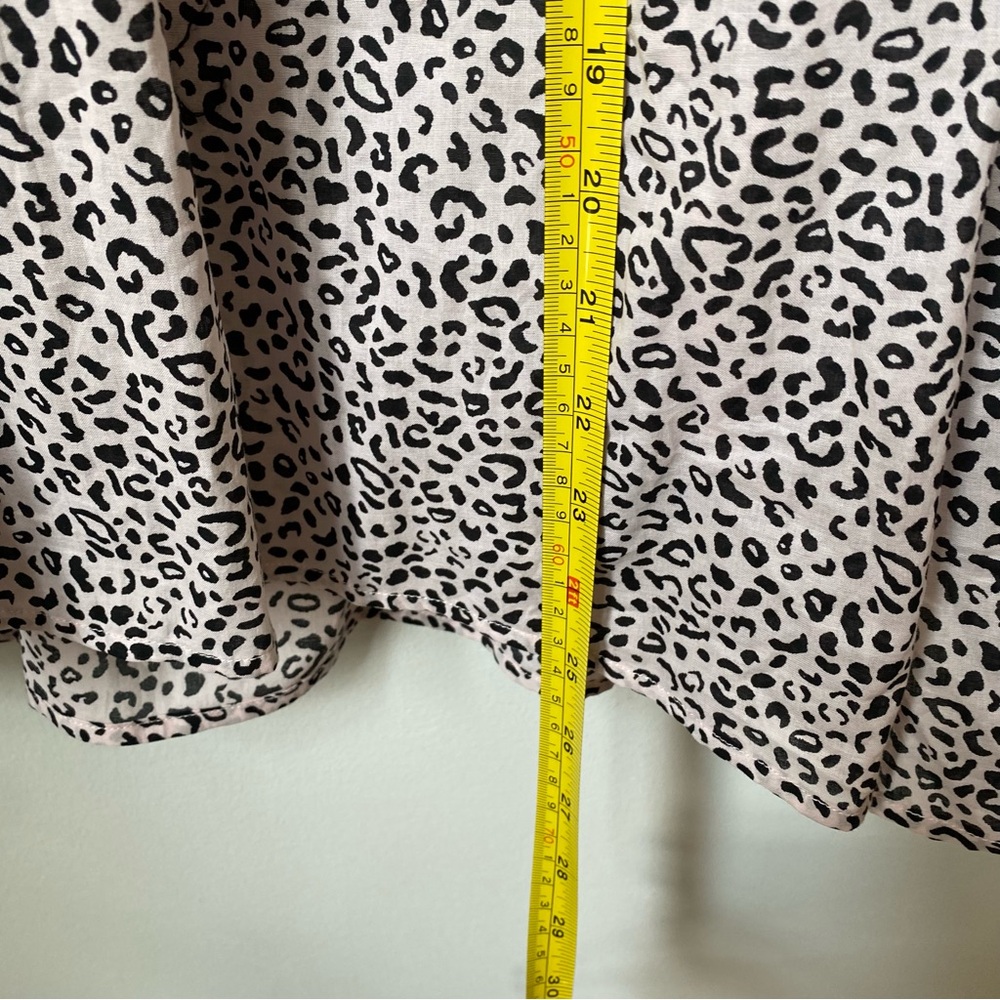 Who What Wear Black and White Patterned Blouse - Picture 9 of 9